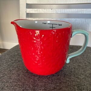 COLLECTABLE! The Pioneer Woman 2017 Red Floral Burst 4 cup Measuring Cup pitcher